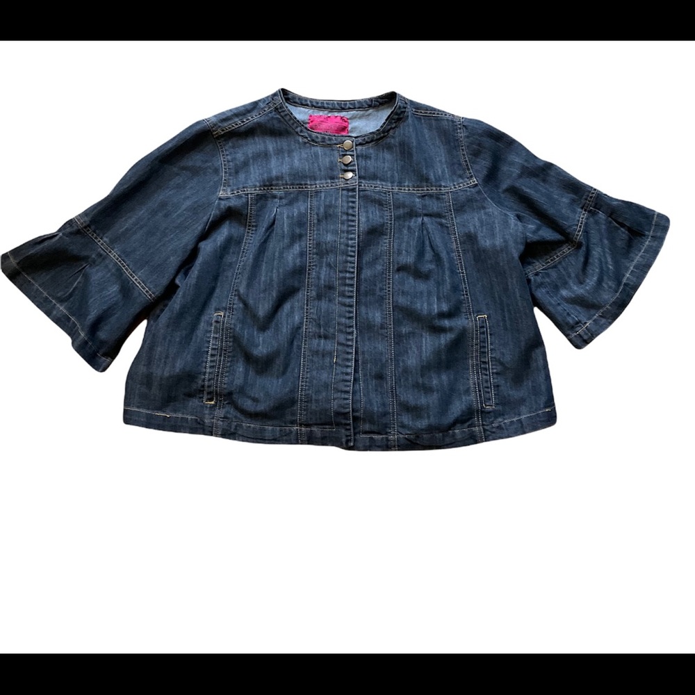 Plus Size Carol’s Denim Box cut dark denim swing top/jacket with pockets